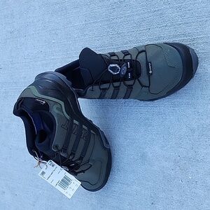Men's Terrex Swift R2 GTX Black and Green Hiking Shoes